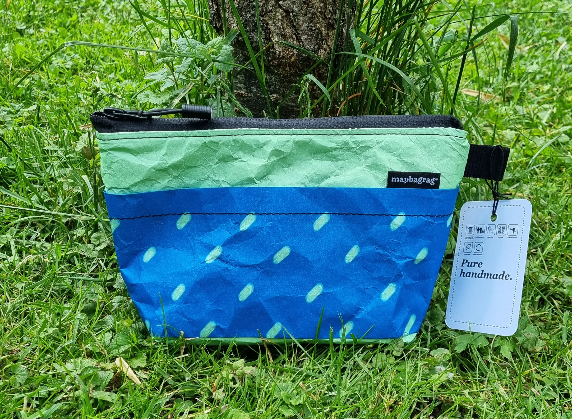 kosmetiktasche2_loverain_illustration_halvax_mapbag